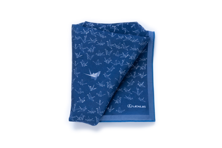 Lexus    LEXUS ORIGAMI SCARF